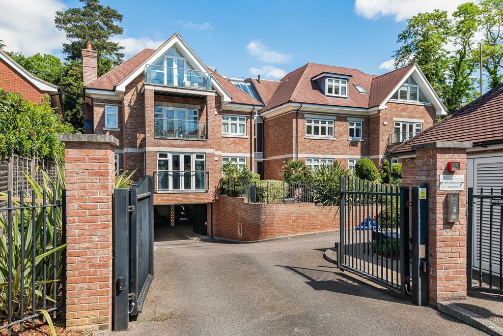 Additional image 14 of 1 bed property for saleGeorges Wood Road, Brookmans Park, Hatfield AL9