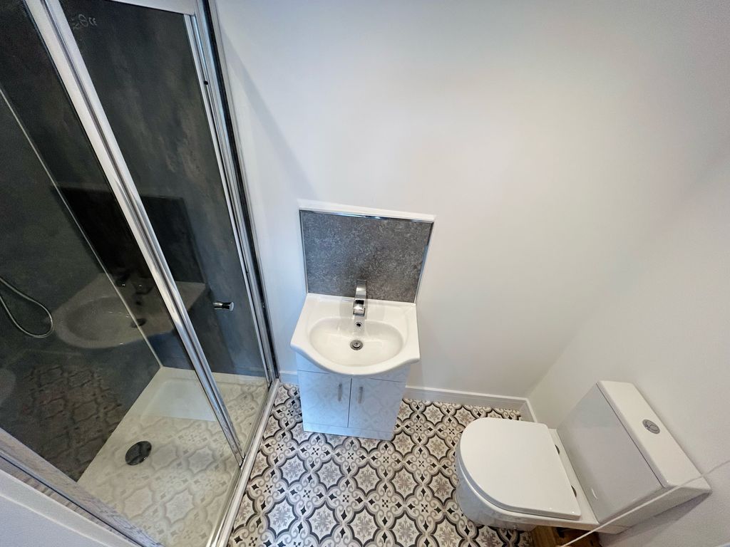 Property photo 1 of 5 Shower Room