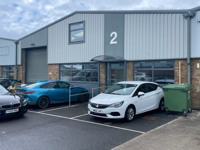 Property photo 1 of 4 2 Ravenseft Front.Jpg