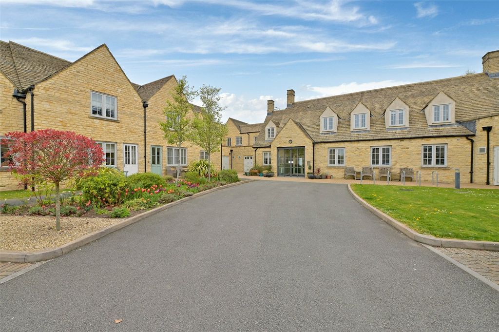 Property photo 1 of 15 Picture No. 16