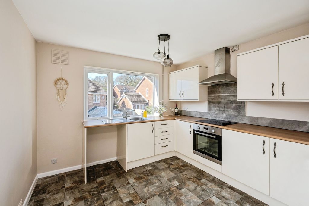 Property photo 3 of 15 Pbox-Img.Jpg