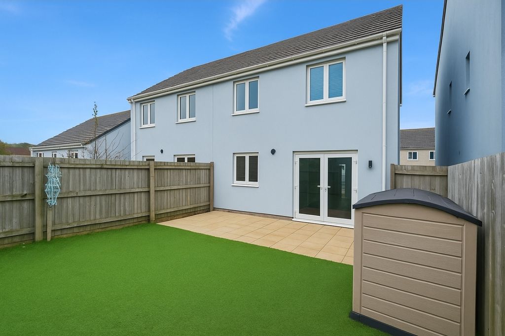 Property photo 2 of 11 Rear Garden