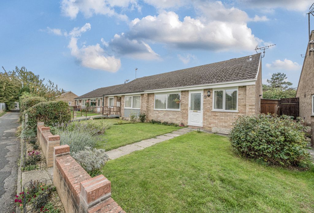 Property photo 1 of 13 1362174-5-68Debbe...