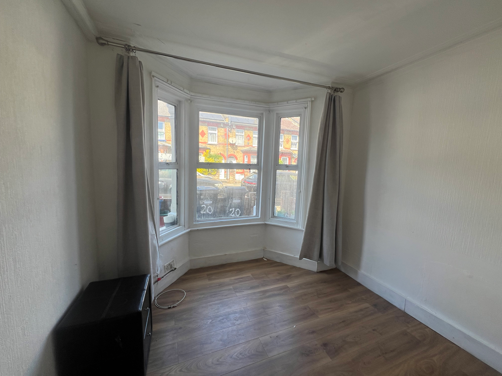 Property photo 2 of 4