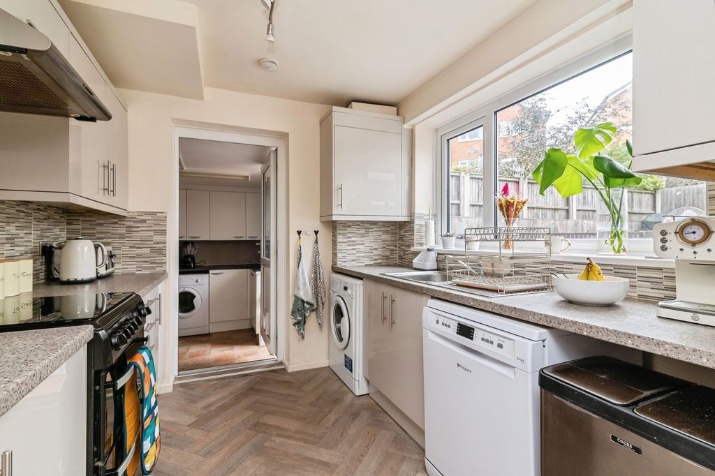 Property photo 3 of 21 Pbox-Img.Jpg