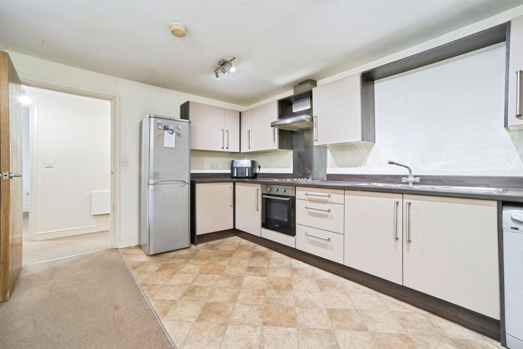 Property photo 2 of 14