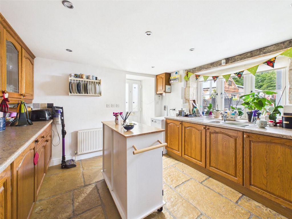 Property photo 3 of 17 Picture No. 10