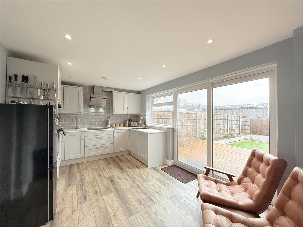 Property photo 3 of 17 Img_1240.Jpeg