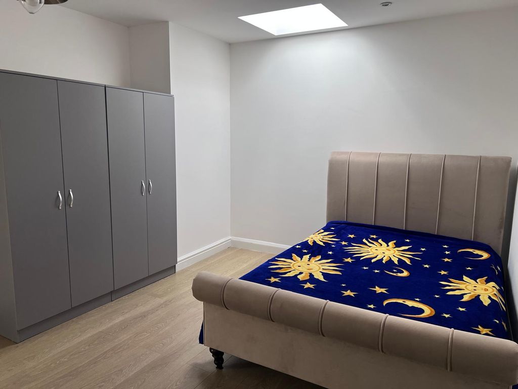 Property photo 2 of 7 Gallery