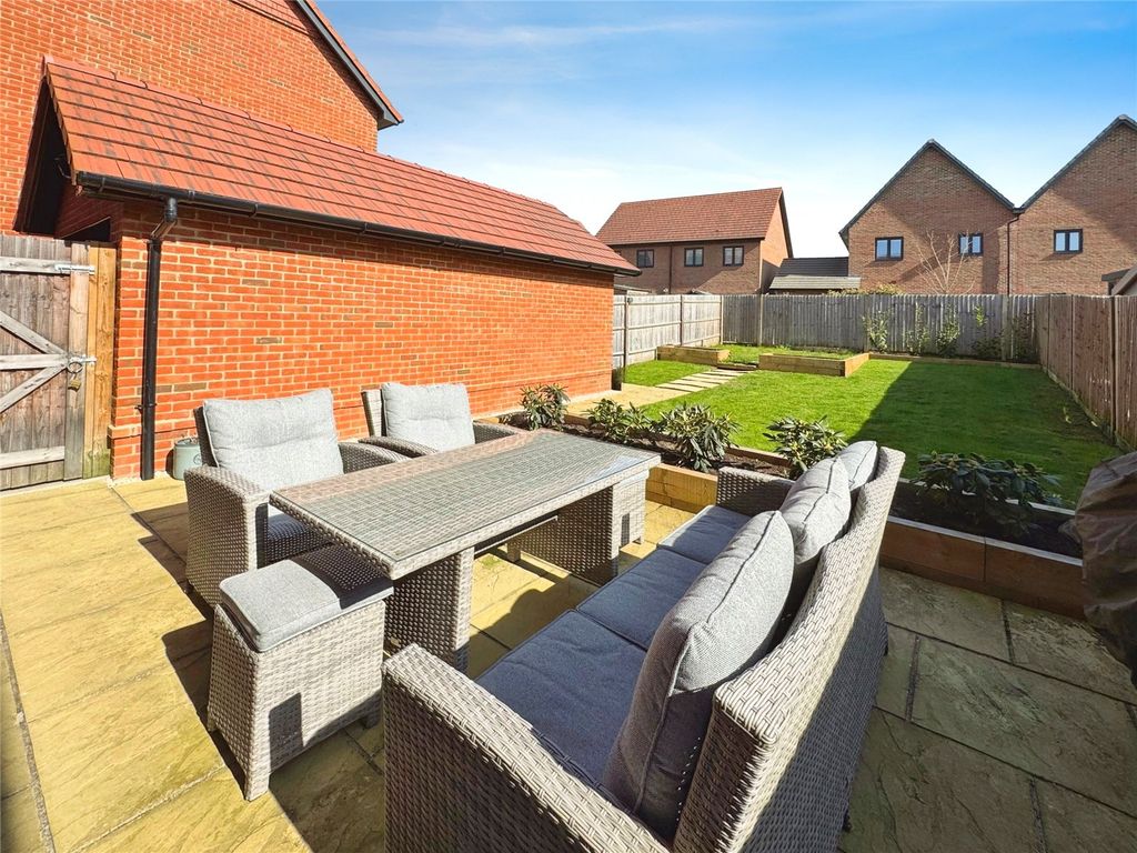 Property photo 2 of 20 Picture No. 19