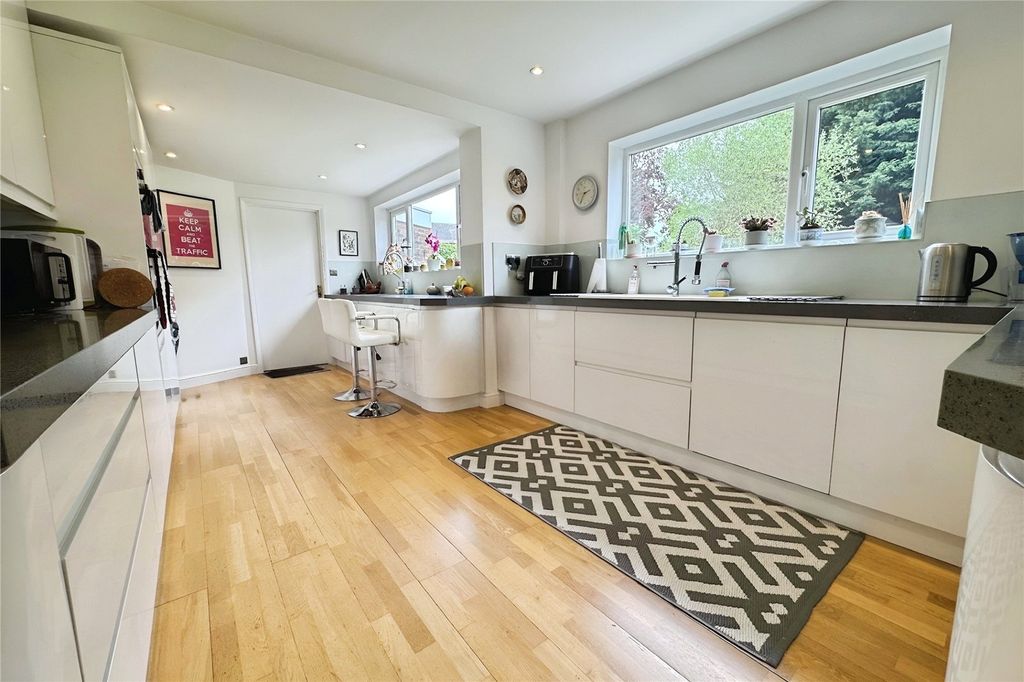 Property photo 2 of 12 Picture No. 09