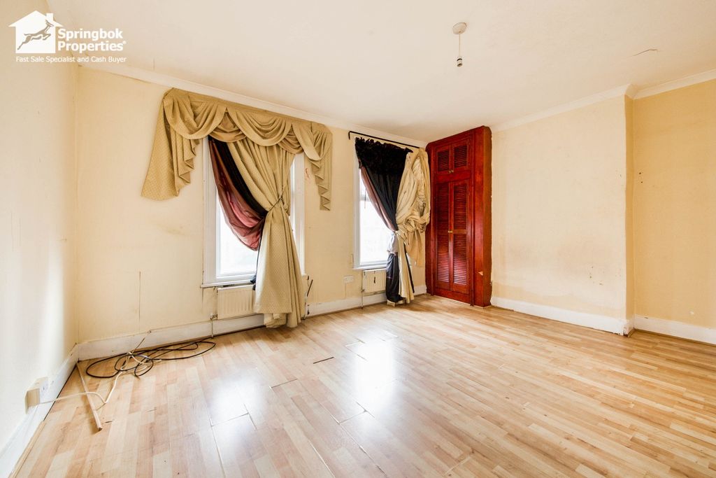 Property photo 3 of 12 Image 3