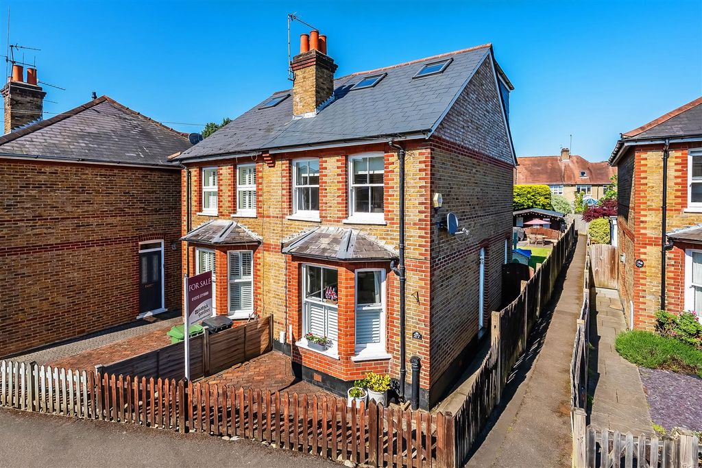Property photo 2 of 17 27-Grove-Road-21.Jpg