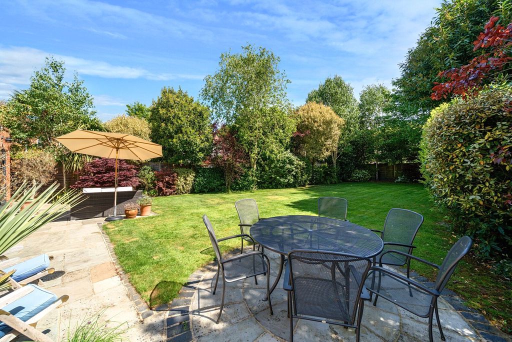 Property photo 2 of 25 Picture No. 61