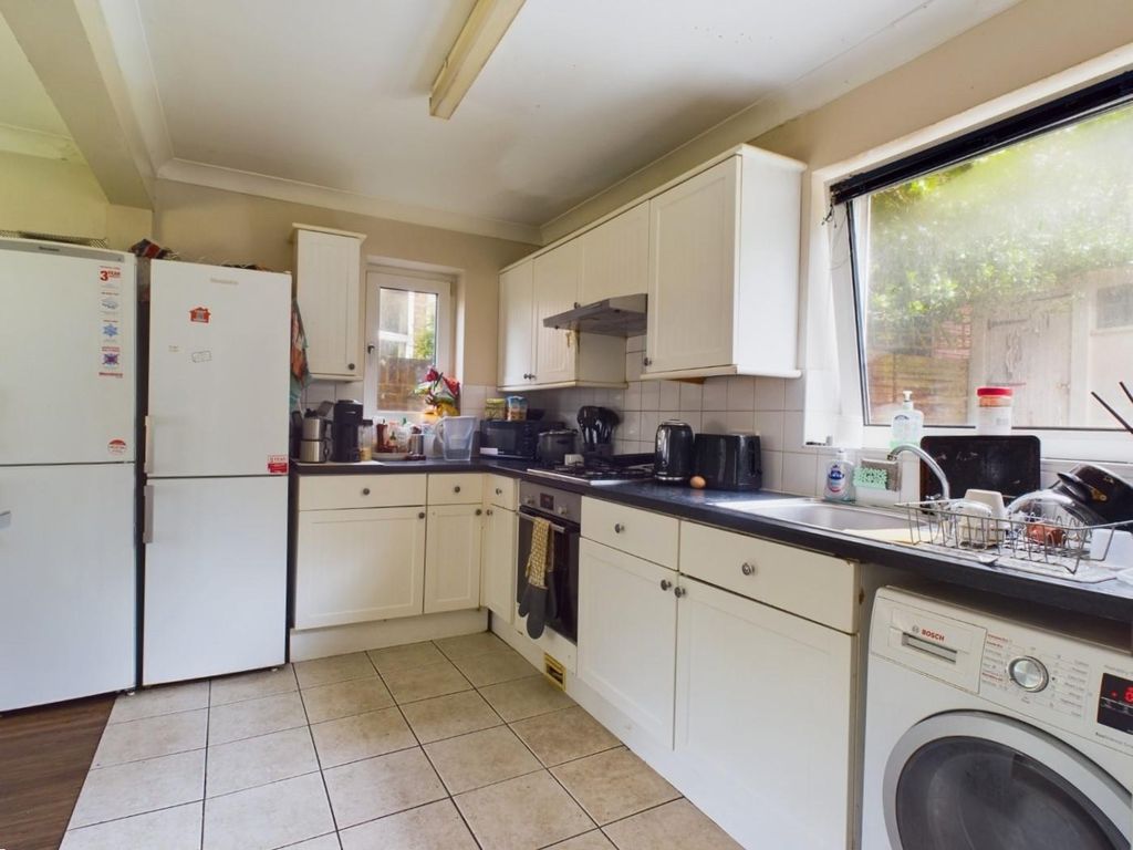 Property photo 3 of 7 Pr0304-Still002.Jpg