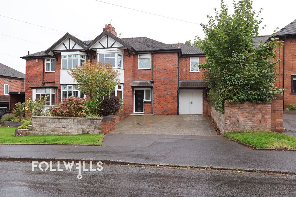 Property photo 1 of 27