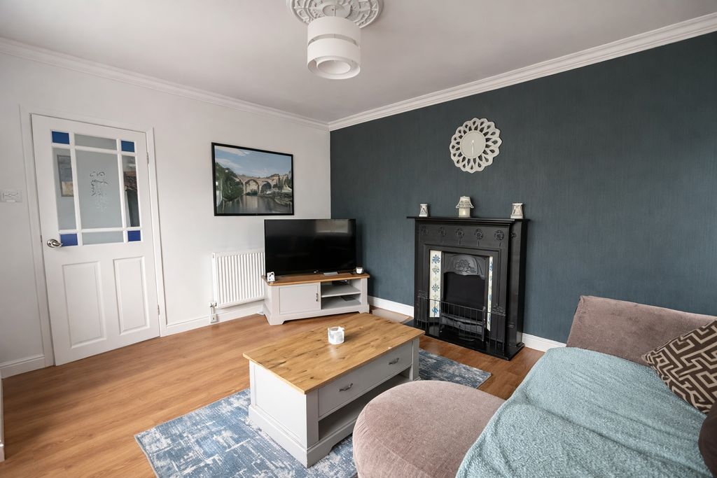 Property photo 3 of 12 Living Room