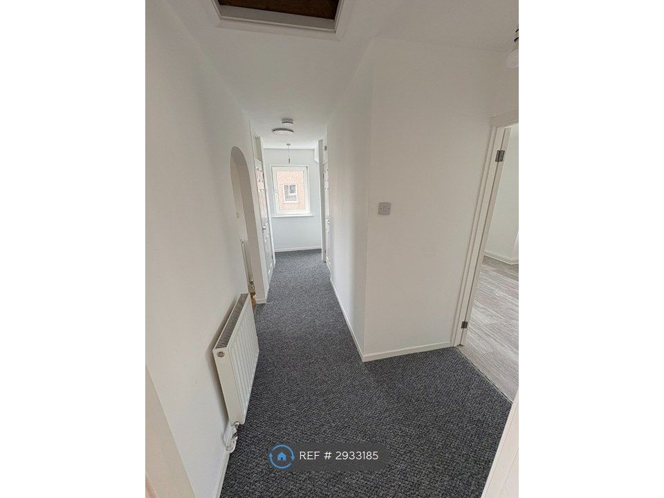 2 bed flat to rentBryn Owain, Caerphilly CF83 photo 4