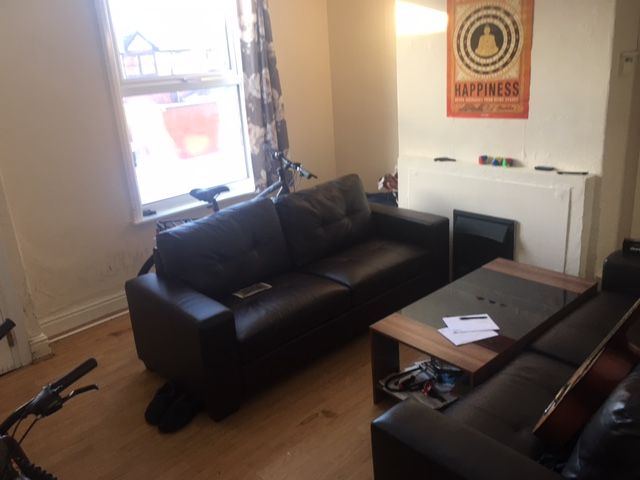 Property photo 2 of 18