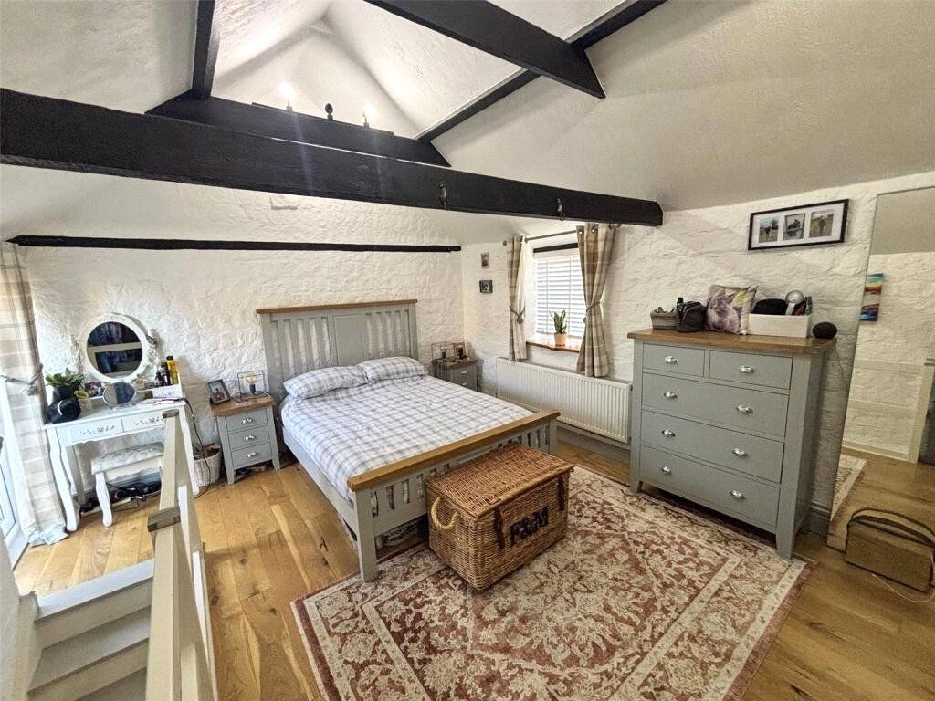 Property photo 2 of 20 Picture No. 33