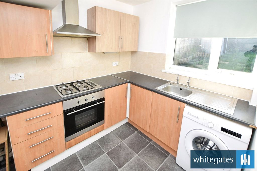 Property photo 2 of 8 Picture No. 20