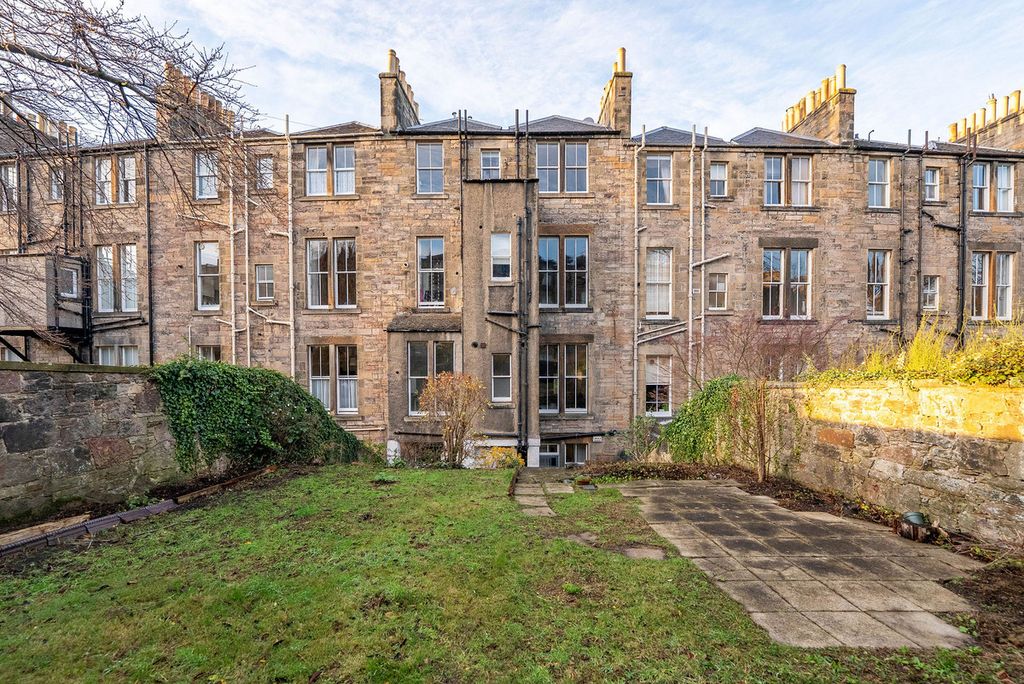 Property photo 3 of 48