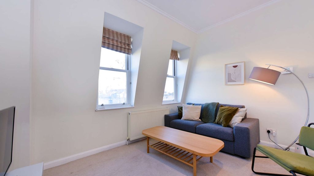 Property photo 3 of 9