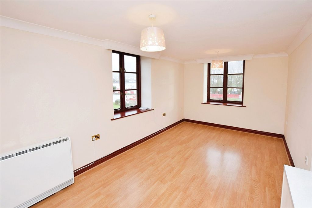 Property photo 2 of 10 Picture No. 19