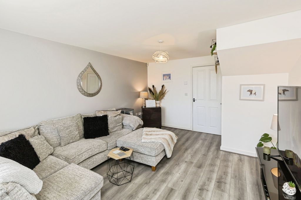 Property photo 3 of 15 Reception Room