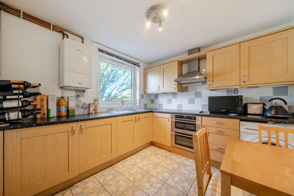 Property photo 1 of 8 1433953-6-69Ca633...