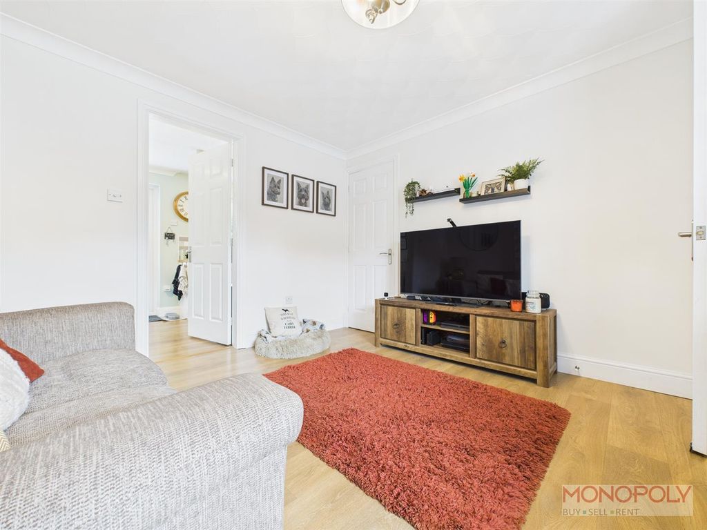 Property photo 3 of 14 Cam04439G0-Pr0143-Still006.Jpg