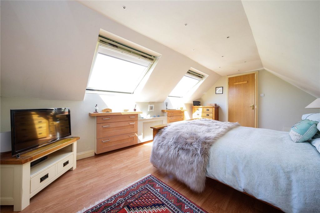 Property photo 3 of 41 Picture No. 05