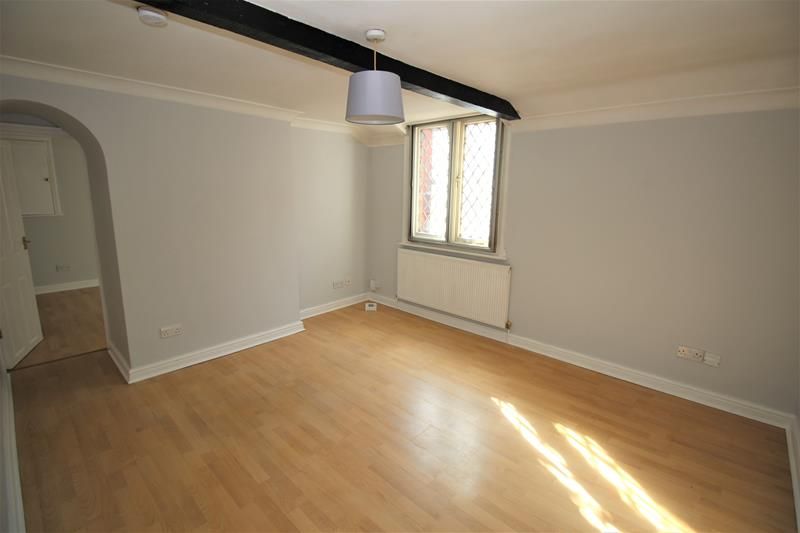 Property photo 2 of 7 Lounge