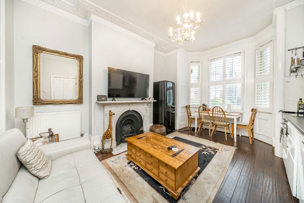 Property photo 2 of 6