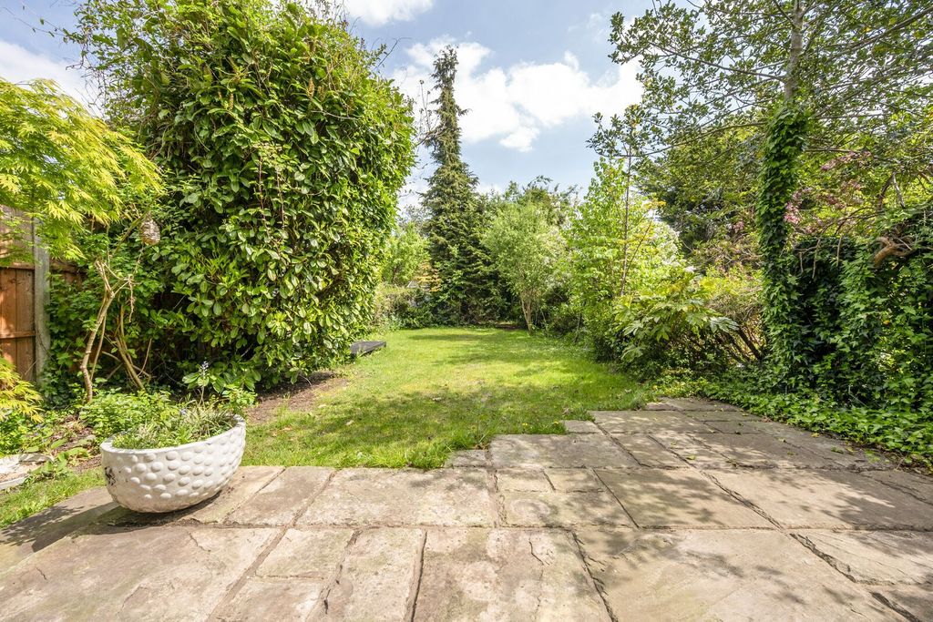 Property photo 3 of 16
