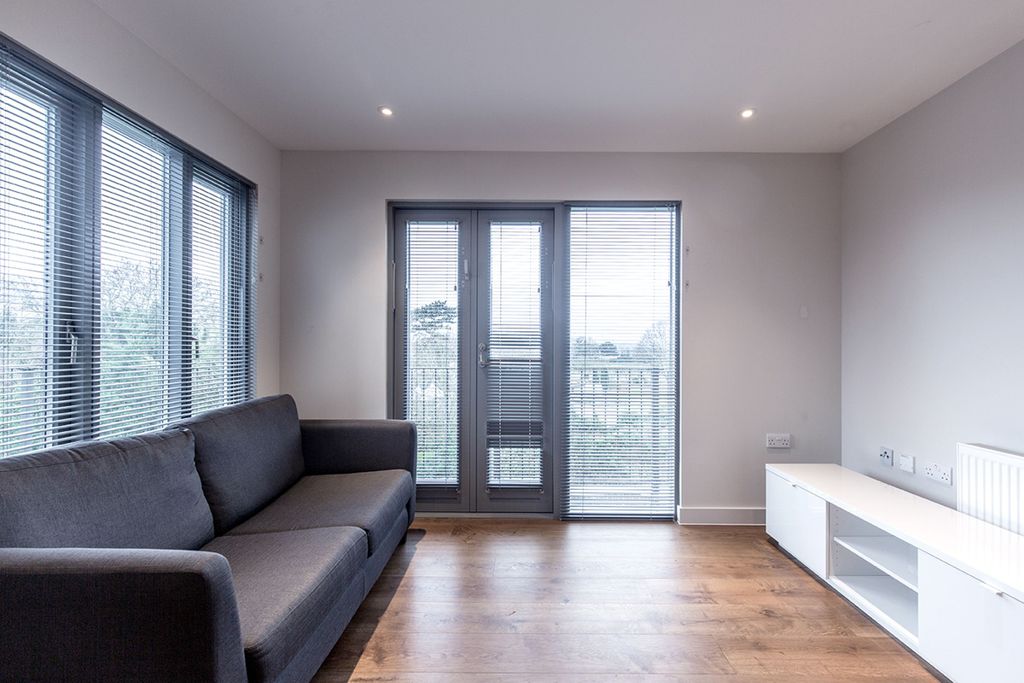 Property photo 2 of 10 Living_Room (Example)