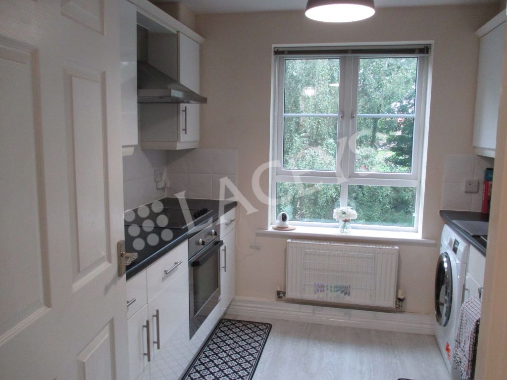 Property photo 2 of 8 8