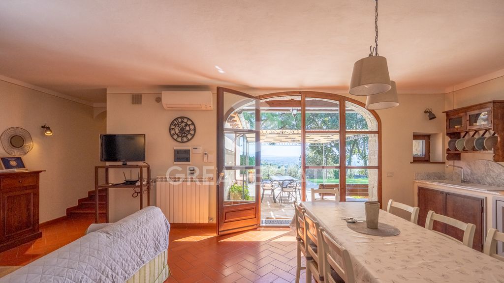 Property photo 2 of 69 Interiors