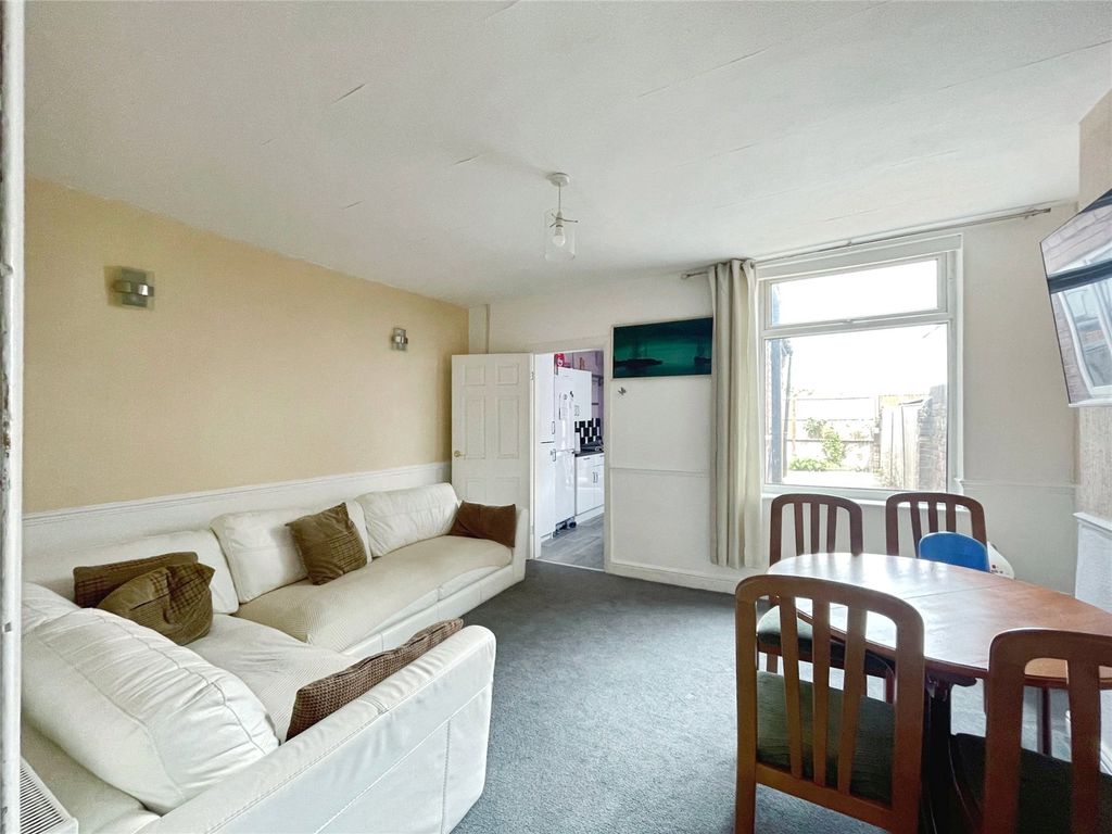 Property photo 3 of 11 Picture No. 05