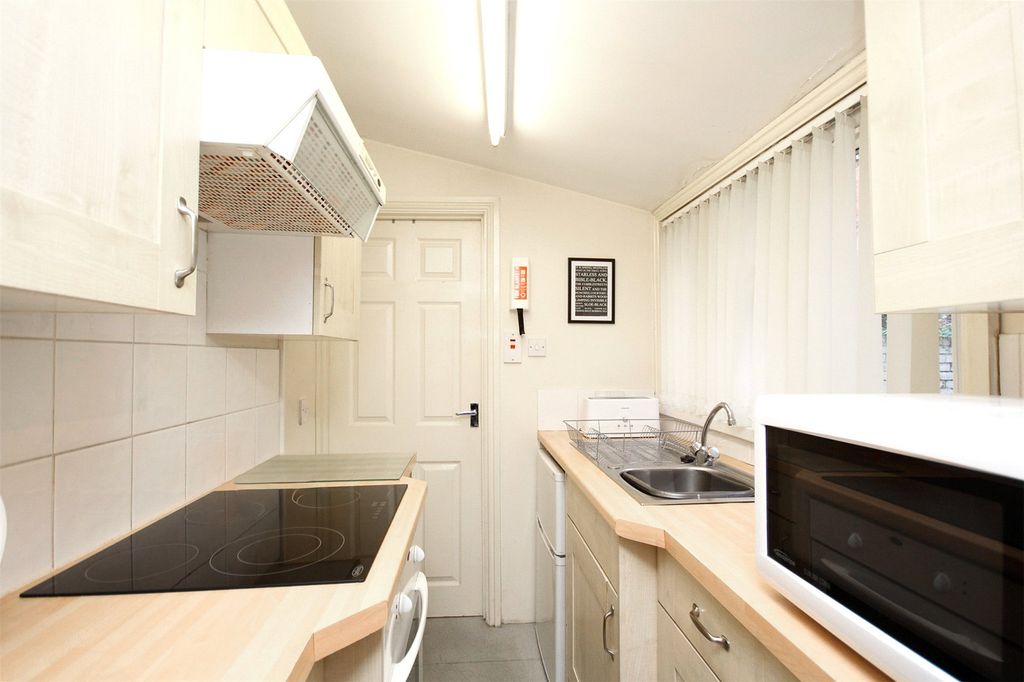 Property photo 1 of 5 Picture No. 13