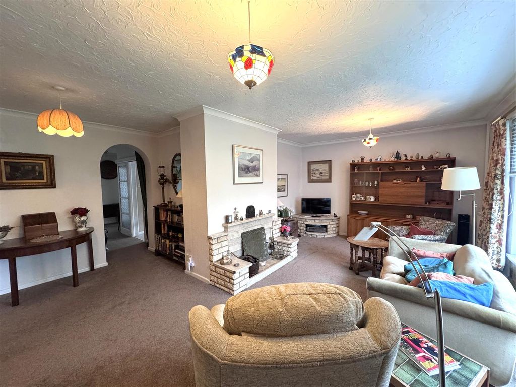 Property photo 3 of 22