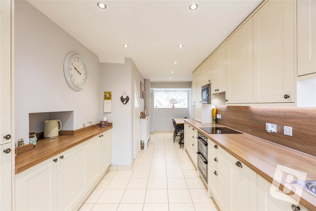 Property photo 2 of 17 Kitchen/Diner