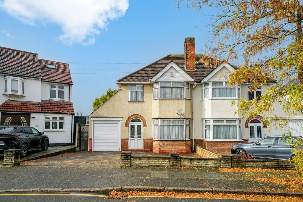 Property photo 1 of 25