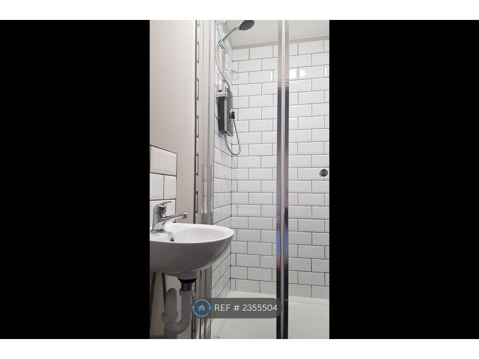 Property photo 2 of 7 Room 3 Private Sink And Shower