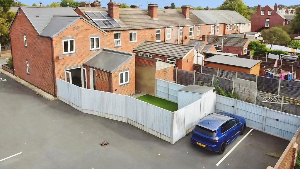 Property photo 2 of 38