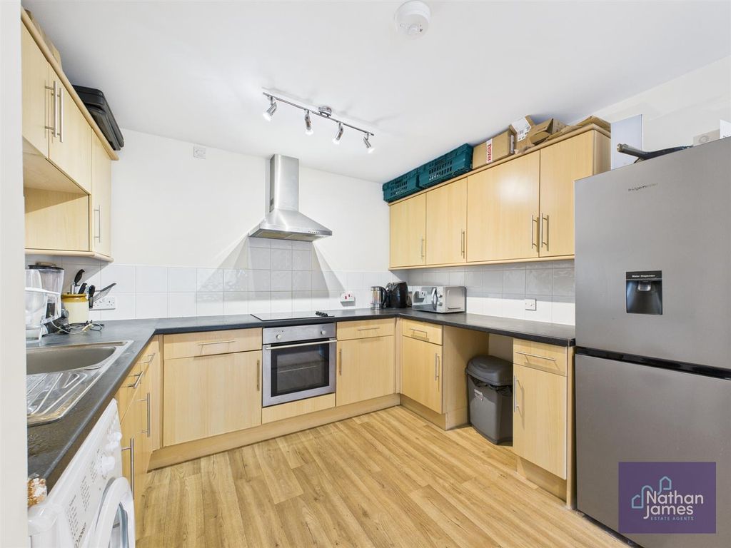 Property photo 2 of 12 Kitchen/Living