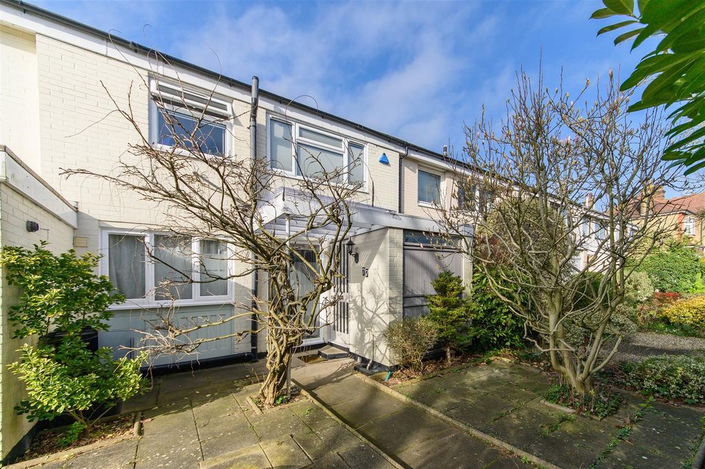 Property photo 3 of 20