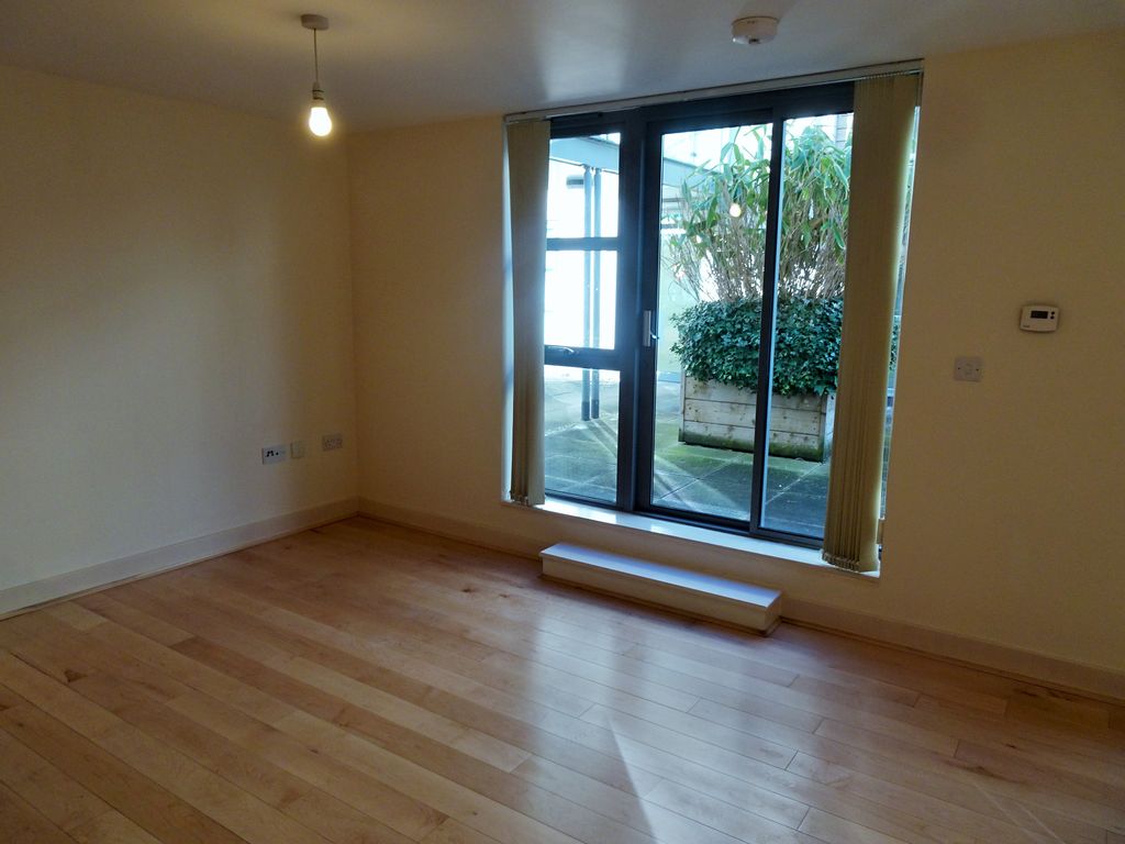 Property photo 3 of 5