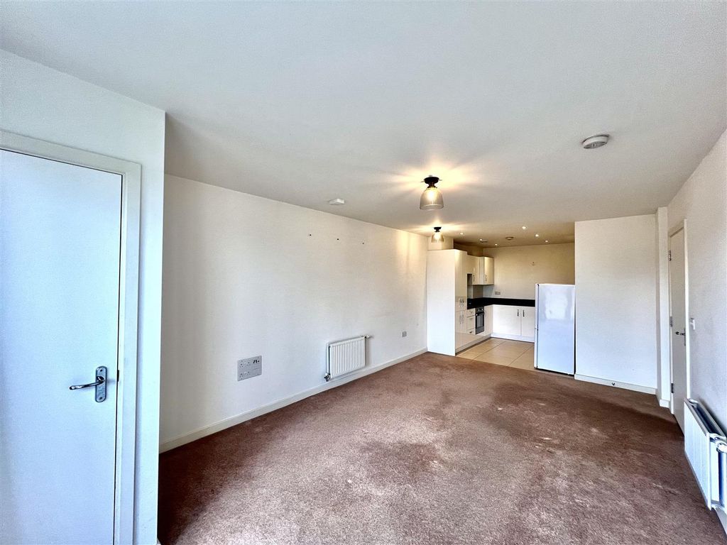 Property photo 2 of 10 Reception Room