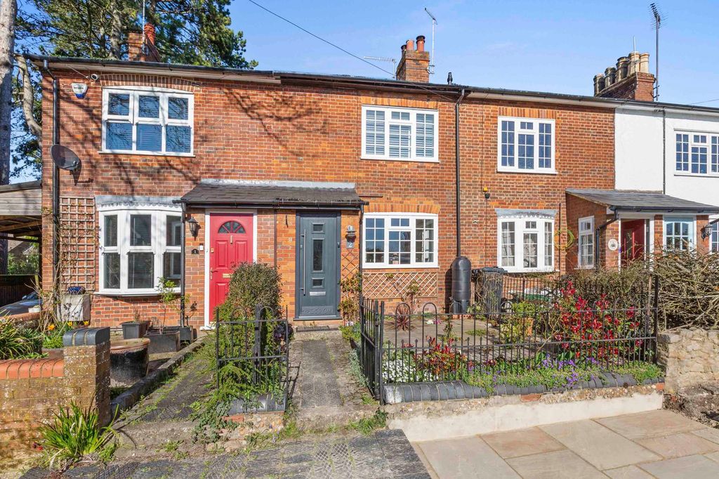 Property photo 3 of 12